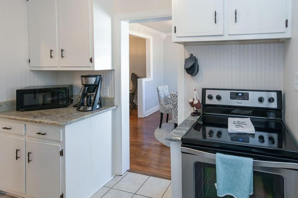 Peaceful Home In Downtown Huntsville With Nice Back Patio! Kültér fotó